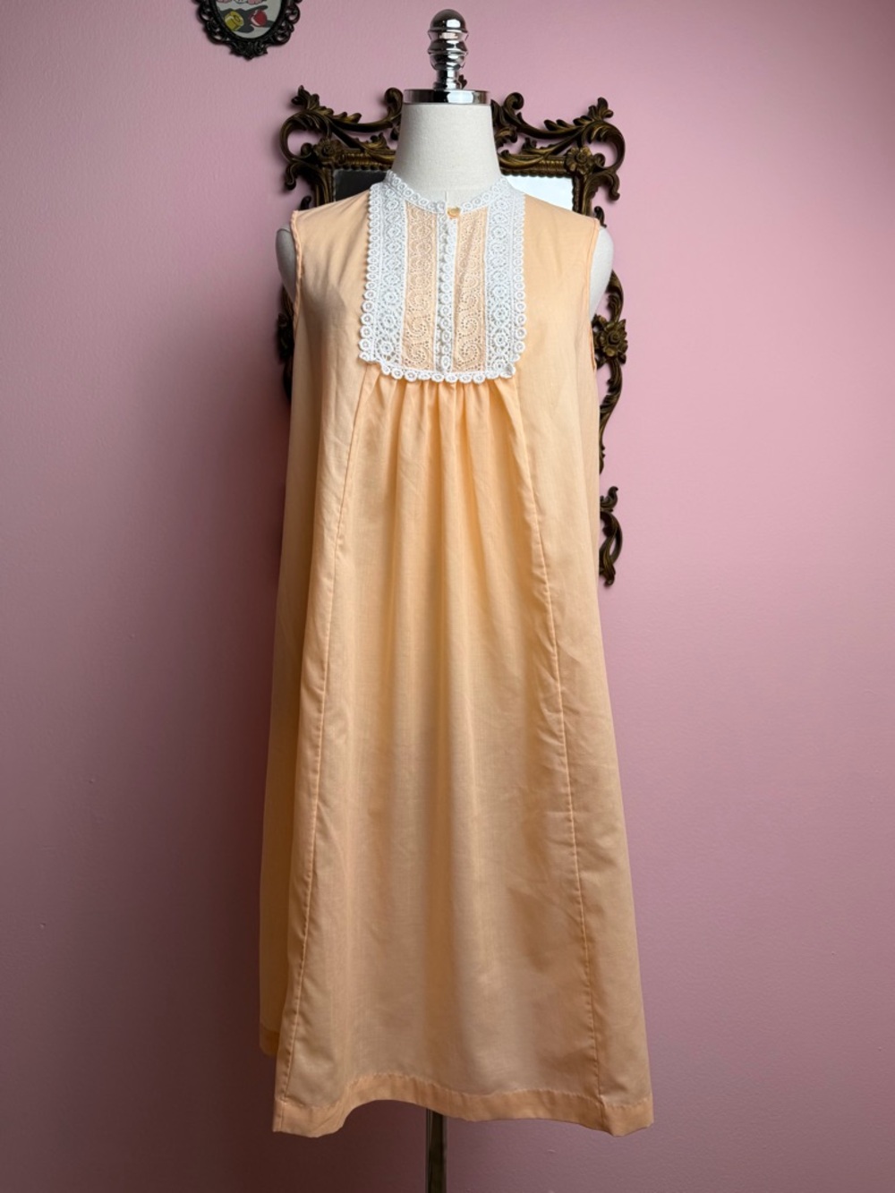 Vintage Sears Peach Perma Prest Eyelet Lace Nightie Medium 36
